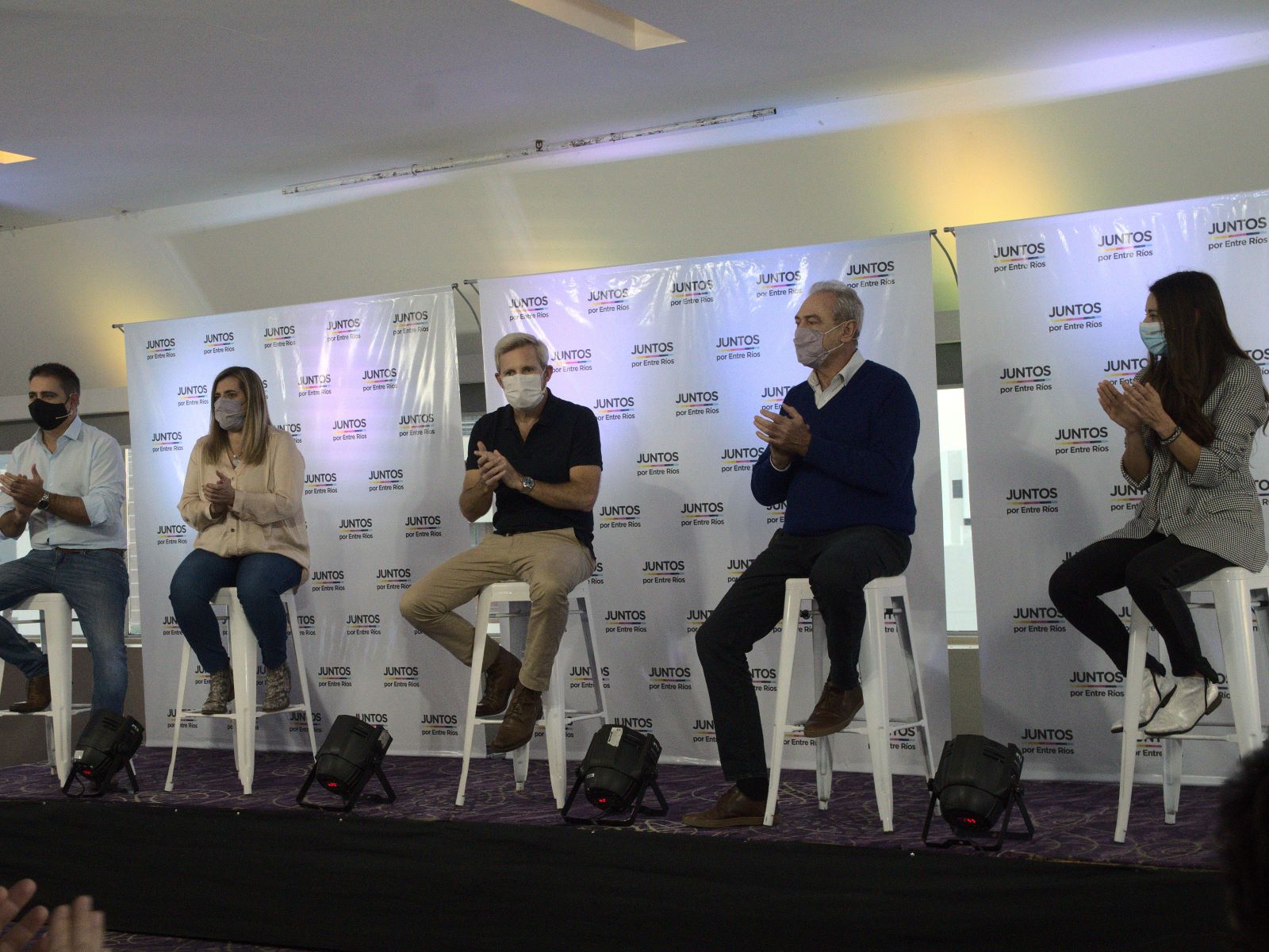 Frigerio lanzó la campaña presentando una lista que abroquela la mayoría de Juntos por Entre Ríos