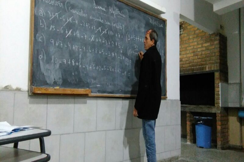 Jóvenes y adultos entrerrianos tendrán otra oportunidad para finalizar el secundario