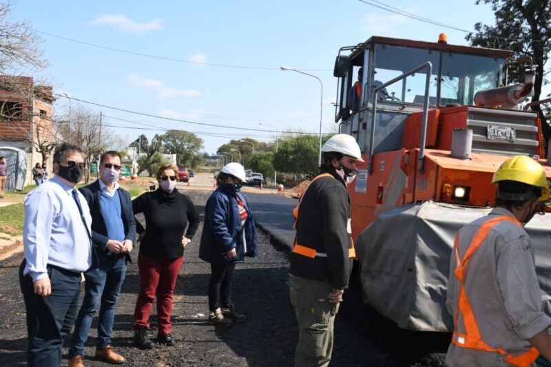 La pavimentación de Sara Neira en su fase final: Conectividad vial e infraestructura