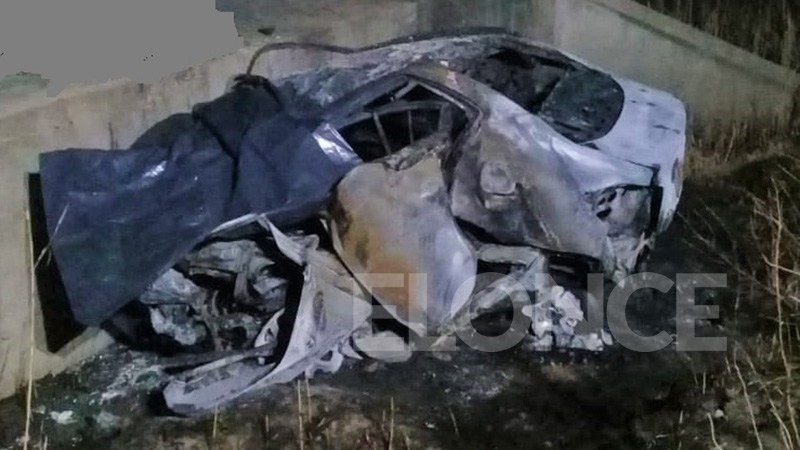 Tragedia en Entre Ríos: tres muertos al chocar e incendiarse un auto en Ruta 18