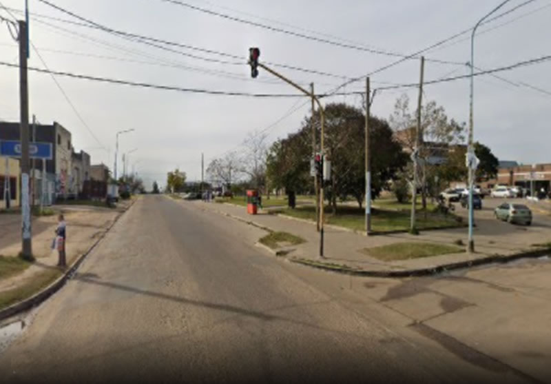 Arrojó a su hijo de 2 años a la calle con intención de que lo choquen y terminó en Sala 8