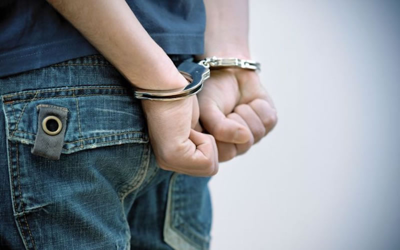 Detuvieron a un joven concordiense acusado de robar en dos viviendas