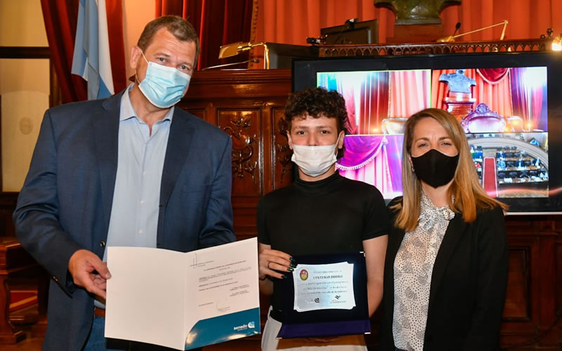 Santiago Borda fue homenajeado por el Senado