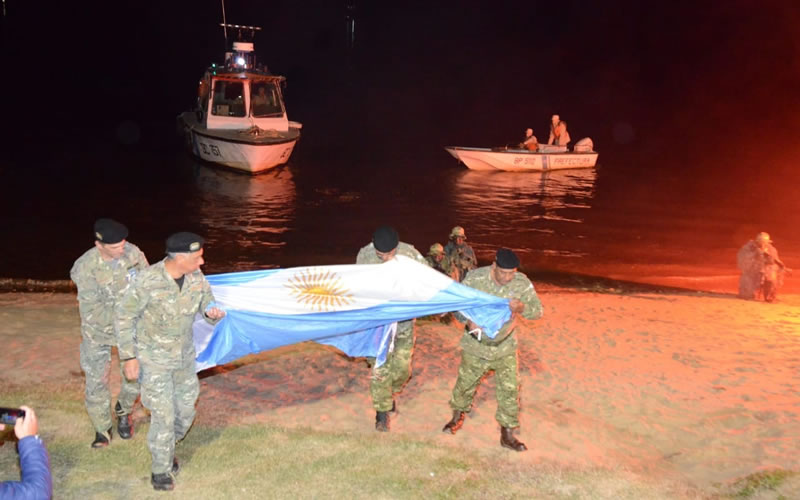 Emotiva vigilia a 40 años de la Guerra de Malvinas