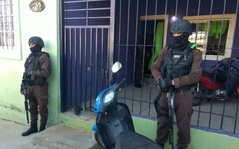 Realizaron allanamientos en tres barrios de Concordia por venta de drogas