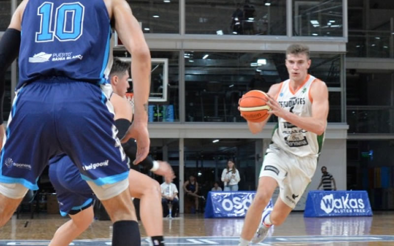 Estudiantes pegó primero en Bahía