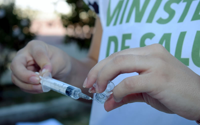 La provincia habilitó la posibilidad de recibir el segundo refuerzo contra el Covid en grupos priorizados