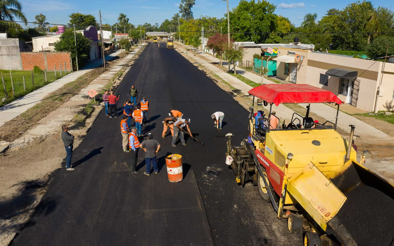 Continúa la pavimentación del acceso a Concordia por Magnasco y Villa Zorraquín