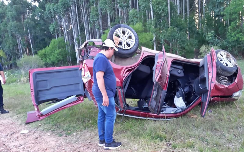 Una mujer terminó con secuelas y fue derivada al Masvernat luego de un vuelco en la autovía 14