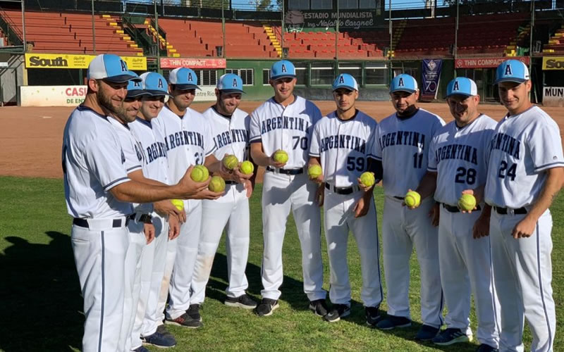 Comenzó en la capital provincial el Campeonato Panamericano de Softbol