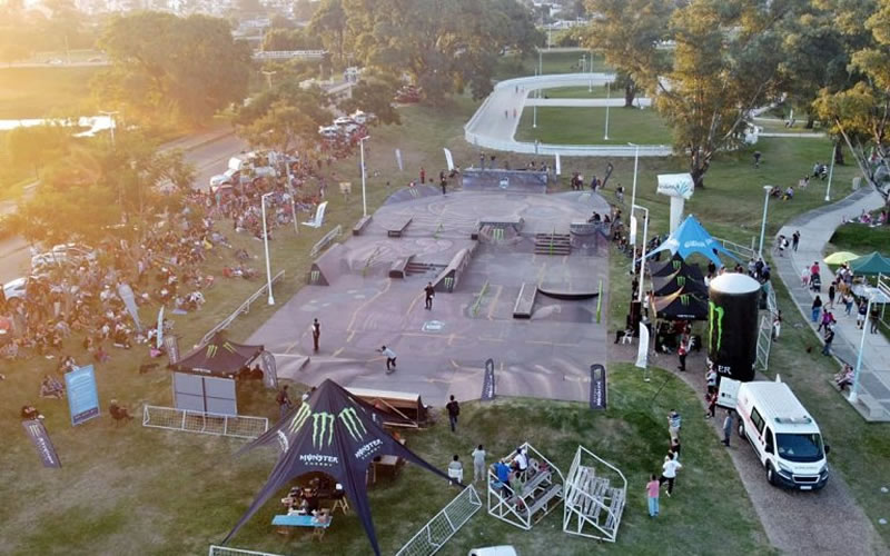Más de 150 skaters participaron de la primera fecha del Skate Summer Tour en Concordia