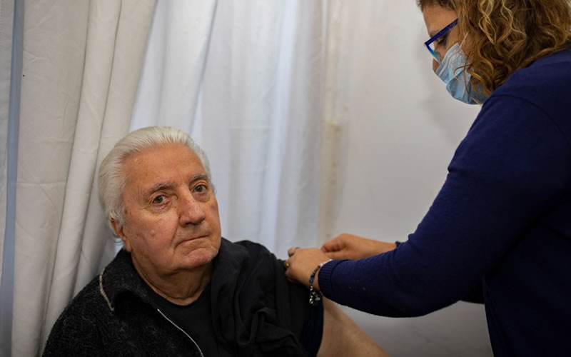 Salud avanza con la vacunación antigripal en toda la provincia