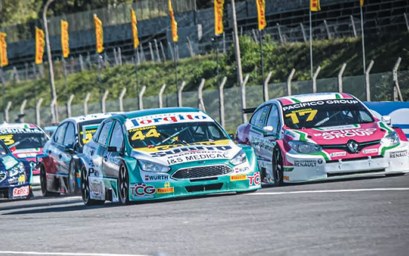 Comenzó a rugir el TC 2000