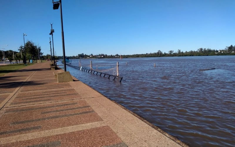 Tras la creciente del río Uruguay, especialista asegura que «tiene variaciones bruscas más allá del fenómeno de La Niña»