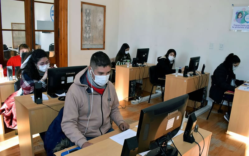 Deja de funcionar el 0800 VACU, pero continúa el 0800 COVID