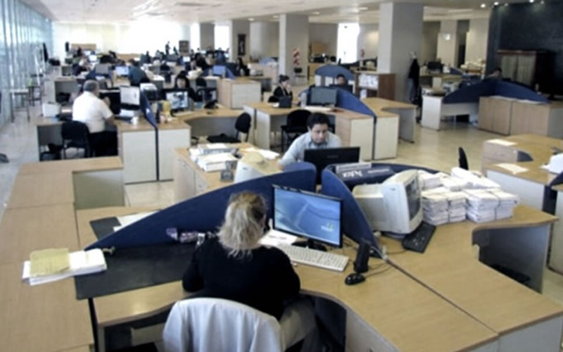 Vuelven a la presencialidad plena los empleados de la administración pública nacional
