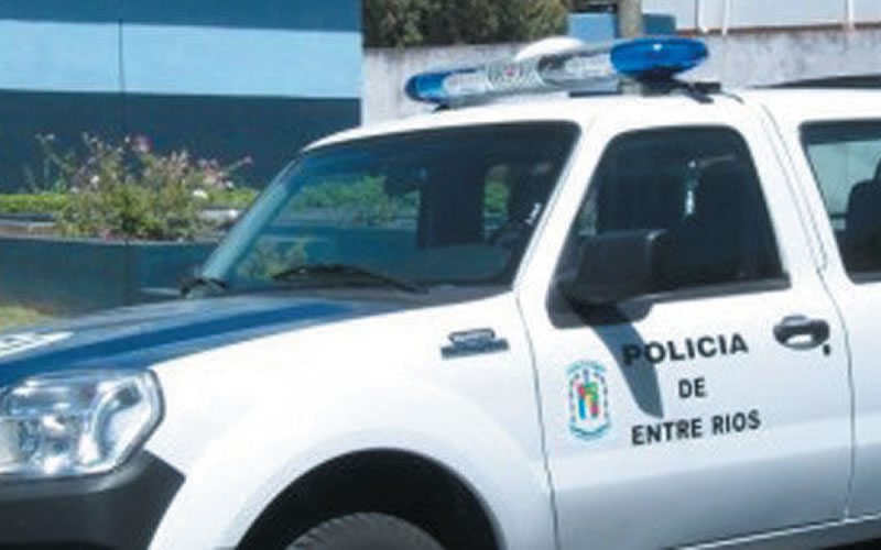 Detenido luego de provocar destrozos y golpear al empleado de una verdulería