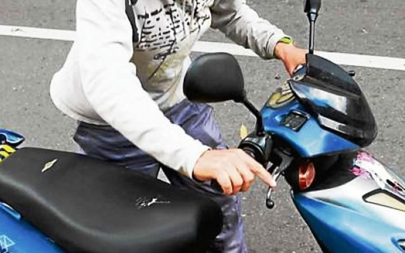 Joven robó una moto pero fue detenido