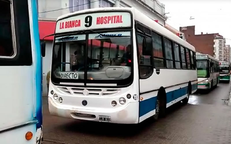 Línea 9: Los trabajadores se hicieron sentir en la sesión del HCD