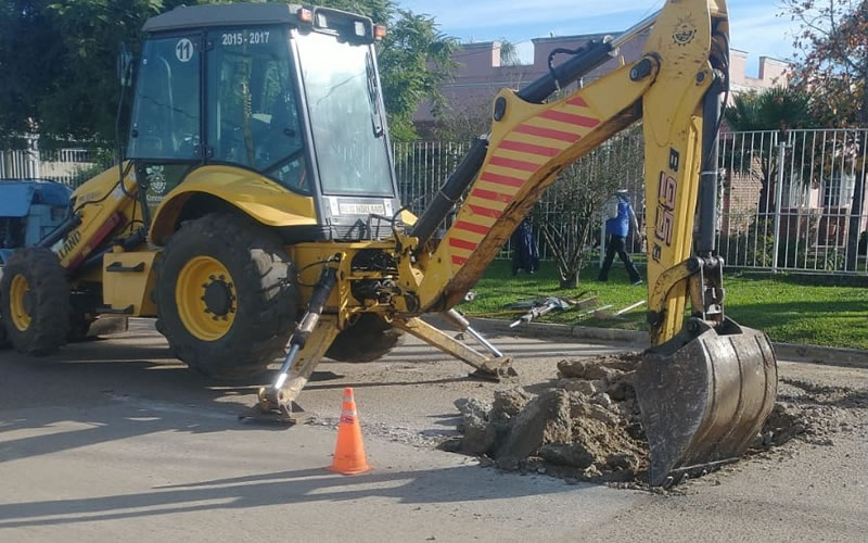 Por tareas de reparación el tránsito está restringido en avenida Tavella