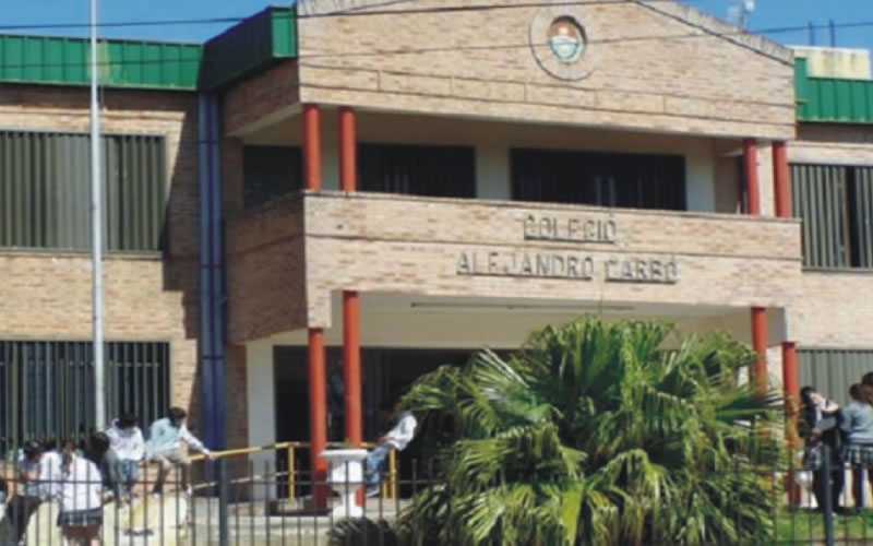 El colegio «Alejandro Carbó» lleva adelante una campaña para obtener equipamento para una sala de conferencias