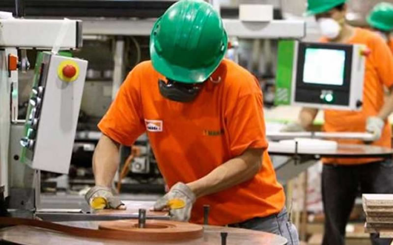 Asesoran sobre líneas de financiamiento para emprendimientos tecnológicos