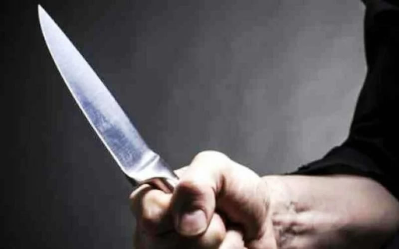 Hirió de una puñalada a su propio tío y fue detenido