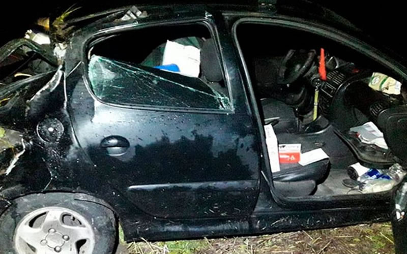 Conductor protagonizó un violento despiste y vuelco en Autovía 14
