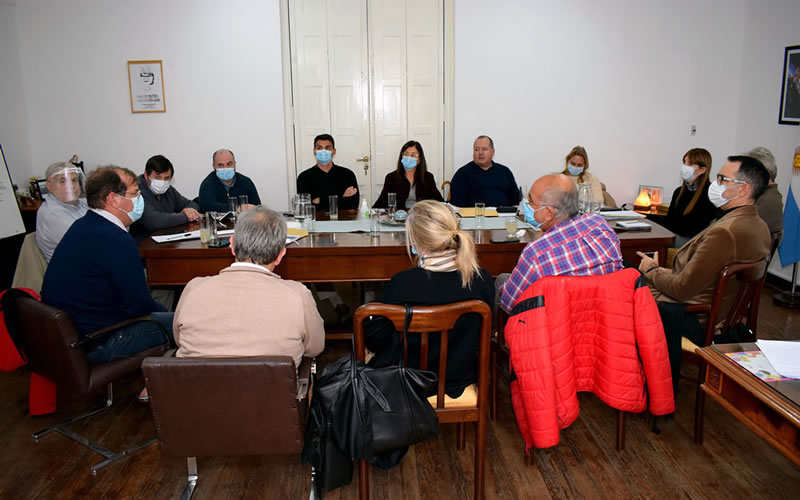 El director del Masvernat estuvo presente: Evalúan líneas de acción con los hospitales de mayor complejidad