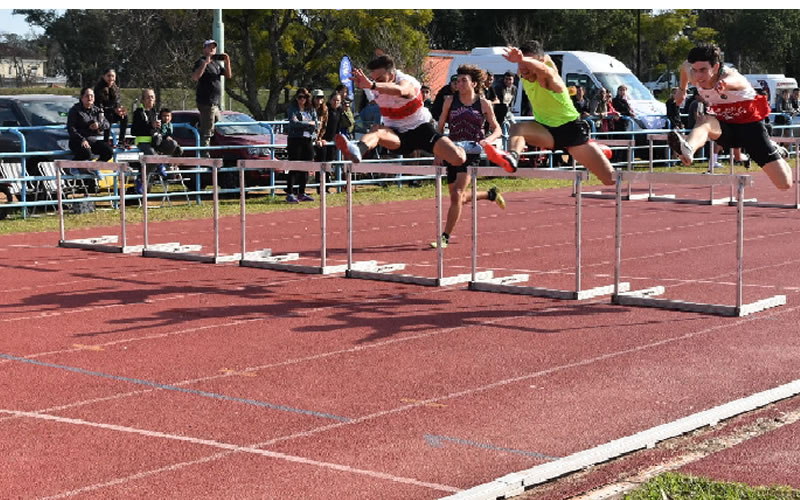Atletismo U18: Hubo atletismo provincial en nuestro Polideportivo
