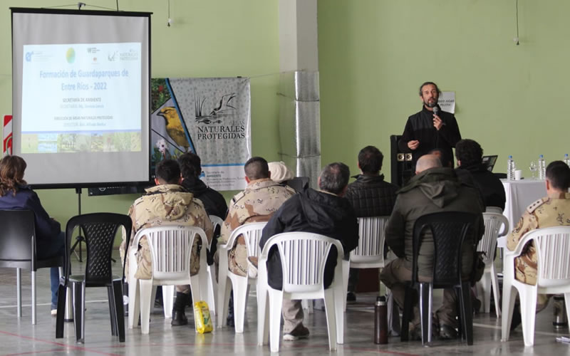 Trabajan en la formación de Guardaparques provinciales
