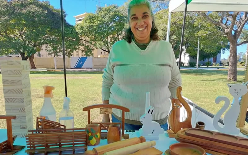 Los emprendedores locales de la Feria de la Economía Social estarán en la Plaza 25 de Mayo