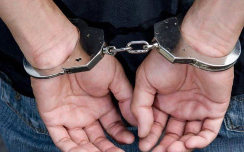 Exhibiciones obscenas: Detuvieron a un hombre que le mostró sus genitales a una mujer