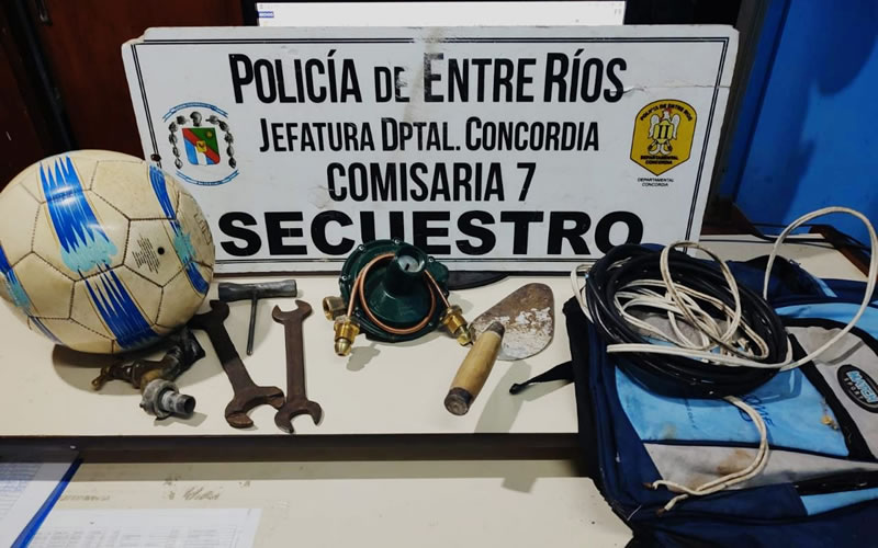 Adolescente es detenido al ingresar a robar en una casa
