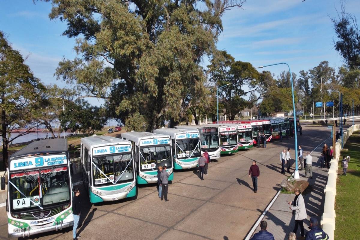 Se presentaron oficialmente las nuevas unidades de la línea 9 y 9A