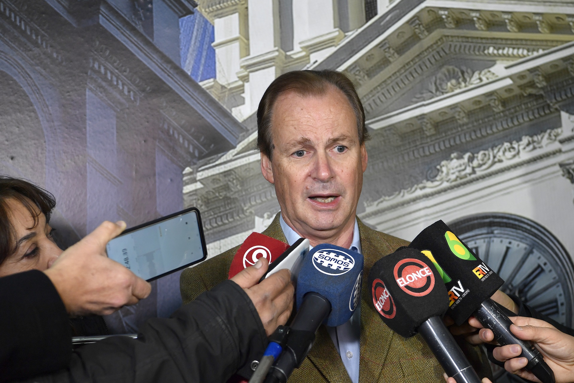 Bordet: «El ministro de Ambiente debería hablar menos y trabajar más»