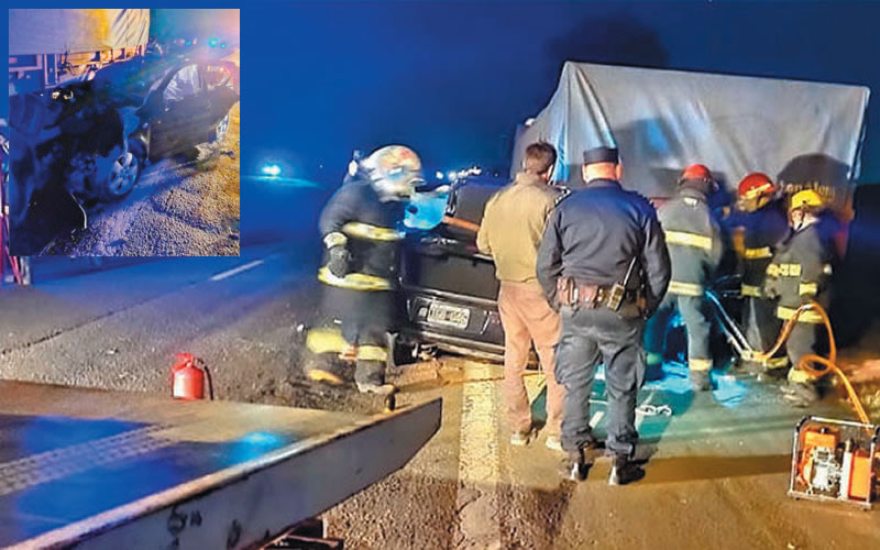 Gualeguaychú: Cinco personas murieron tras chocar contra un camión en la autovía Artigas
