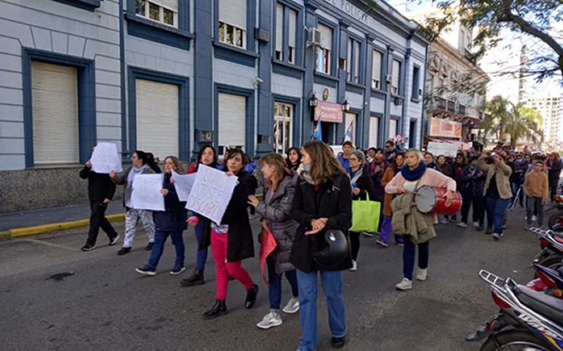 Trabajadores de discapacidad se movilizaron pidiendo respuestas de prepagas y obras sociales