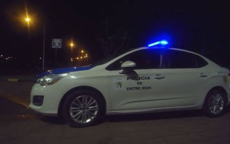 Estaban robando elementos del interior de una casa