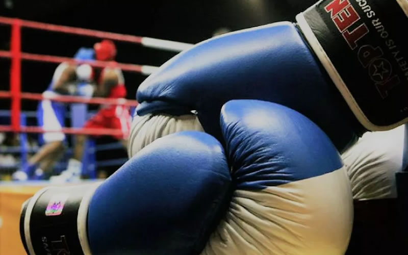 Boxeo: A escena Santiago «Piedrita»  Bazán en el Gimnasio Municipal