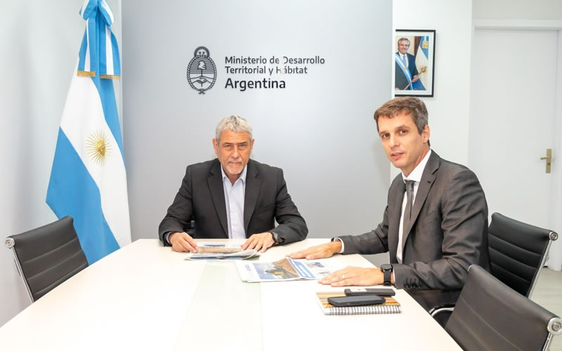 Gestionan más soluciones habitacionales para Entre Ríos con el ministro Ferraresi