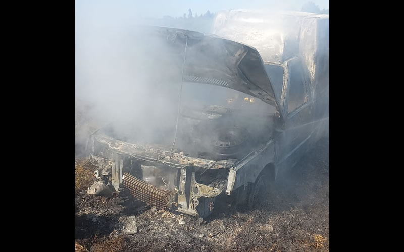 Se incendió un vehículo en inmediaciones de la Cascadita Dri