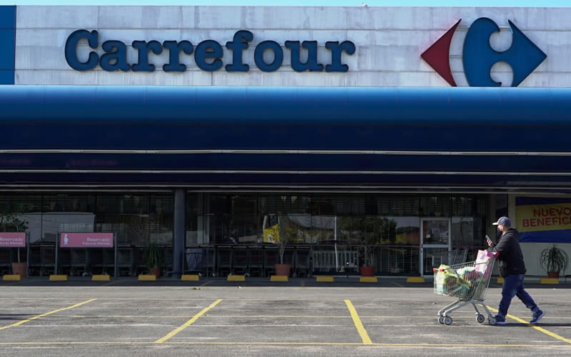 Intentó robar mercadería  del supermercado Carrefour