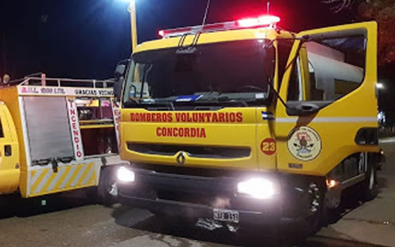 Dos llamativos incendios debieron ser sofocados en el Barrio La Bianca