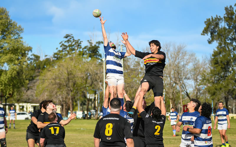 En La Palmera: Carpinchos vino y ganó