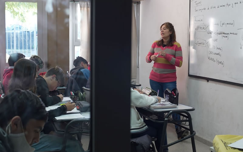 La provincia titularizará más de 2000 cargos docentes de Inicial y Primaria