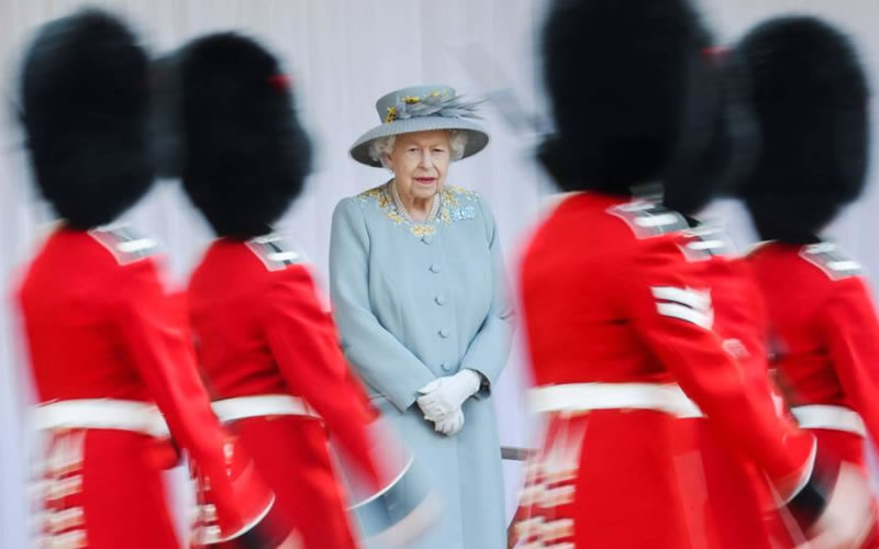 Murió la reina Isabel II a sus 96 años y tras 70 años en el trono británico
