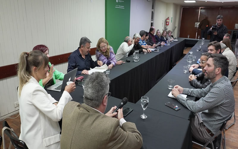 El gobierno convocó a los gremios docentes a una nueva audiencia este lunes