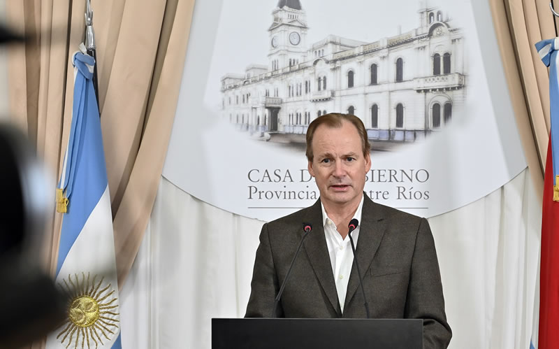 Bordet llamó a respetar la democracia y sostuvo que “las diferencias no pueden llevarnos al odio ni la violencia”