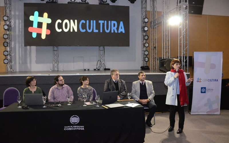 La municipalidad convoca a los artistas